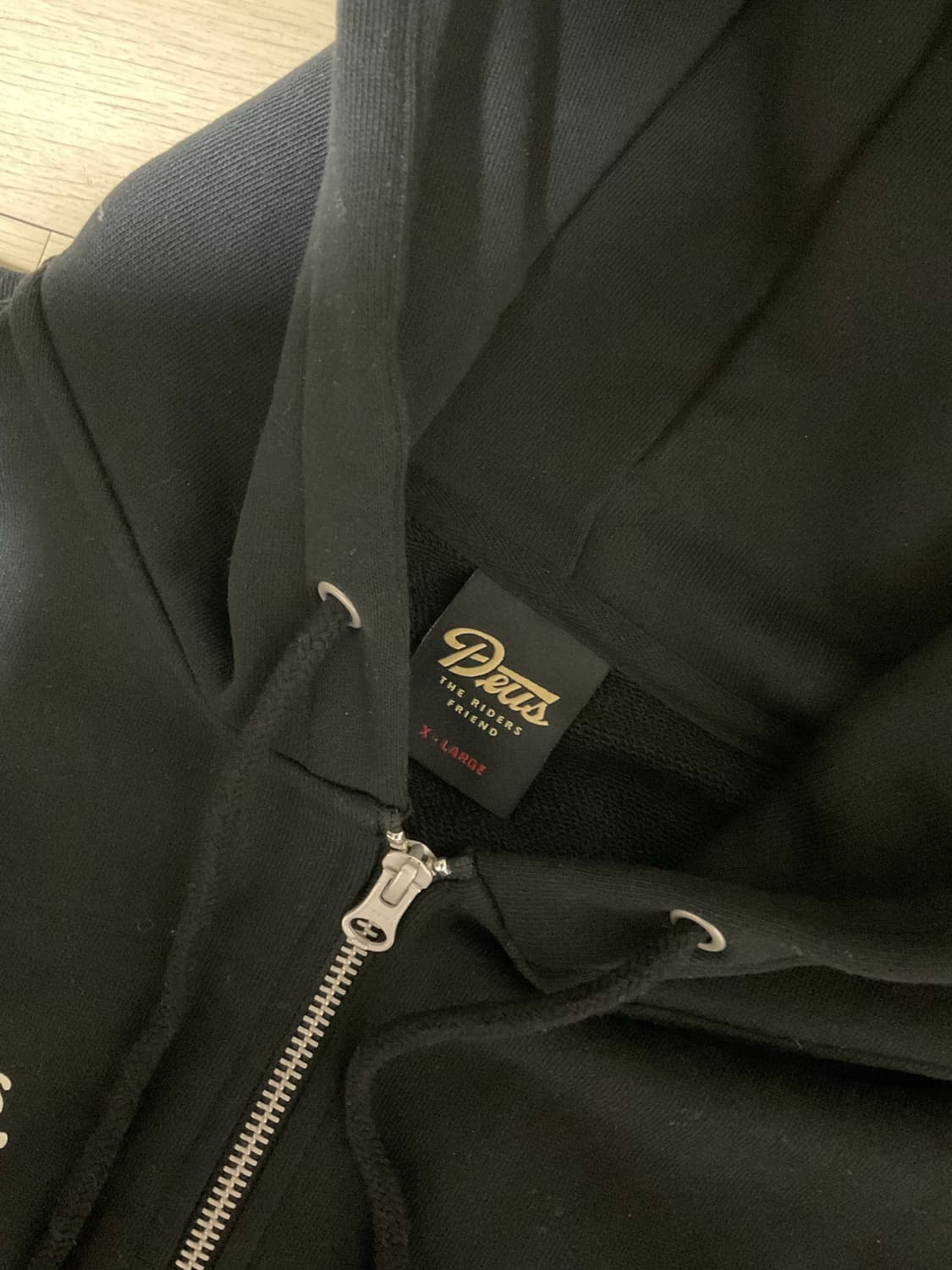 데우스 엑스 마키나 드리프터 후드집업 상품이미지2