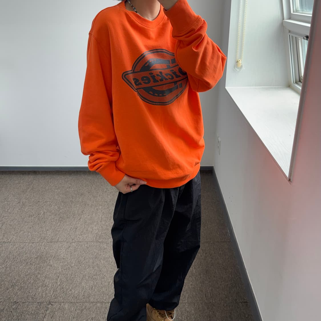 Dickies 디키즈 빅 로고 오렌지 맨투맨  상품이미지2