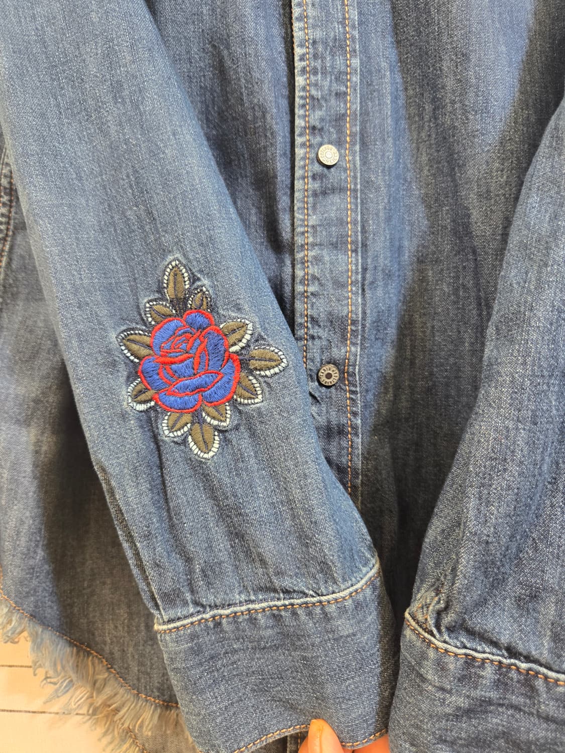 Zadig&Voltaire 데님 셔츠 자수 장식 상품이미지4