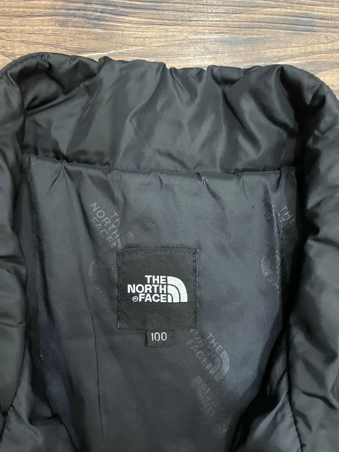 노스페이스 경량 패딩 자켓 블랙 상품이미지7