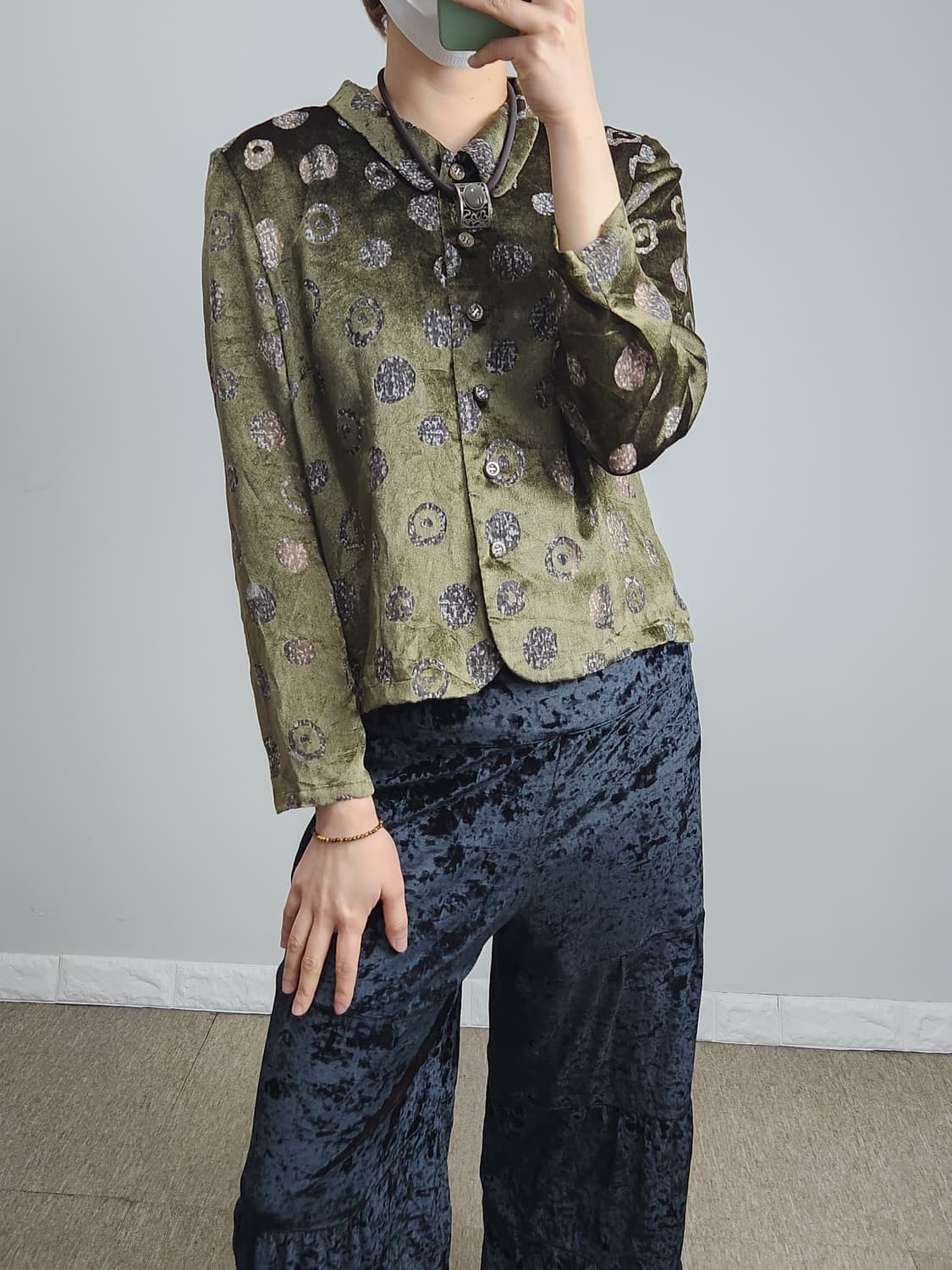 벨벳 도트 블라우스 상품이미지4