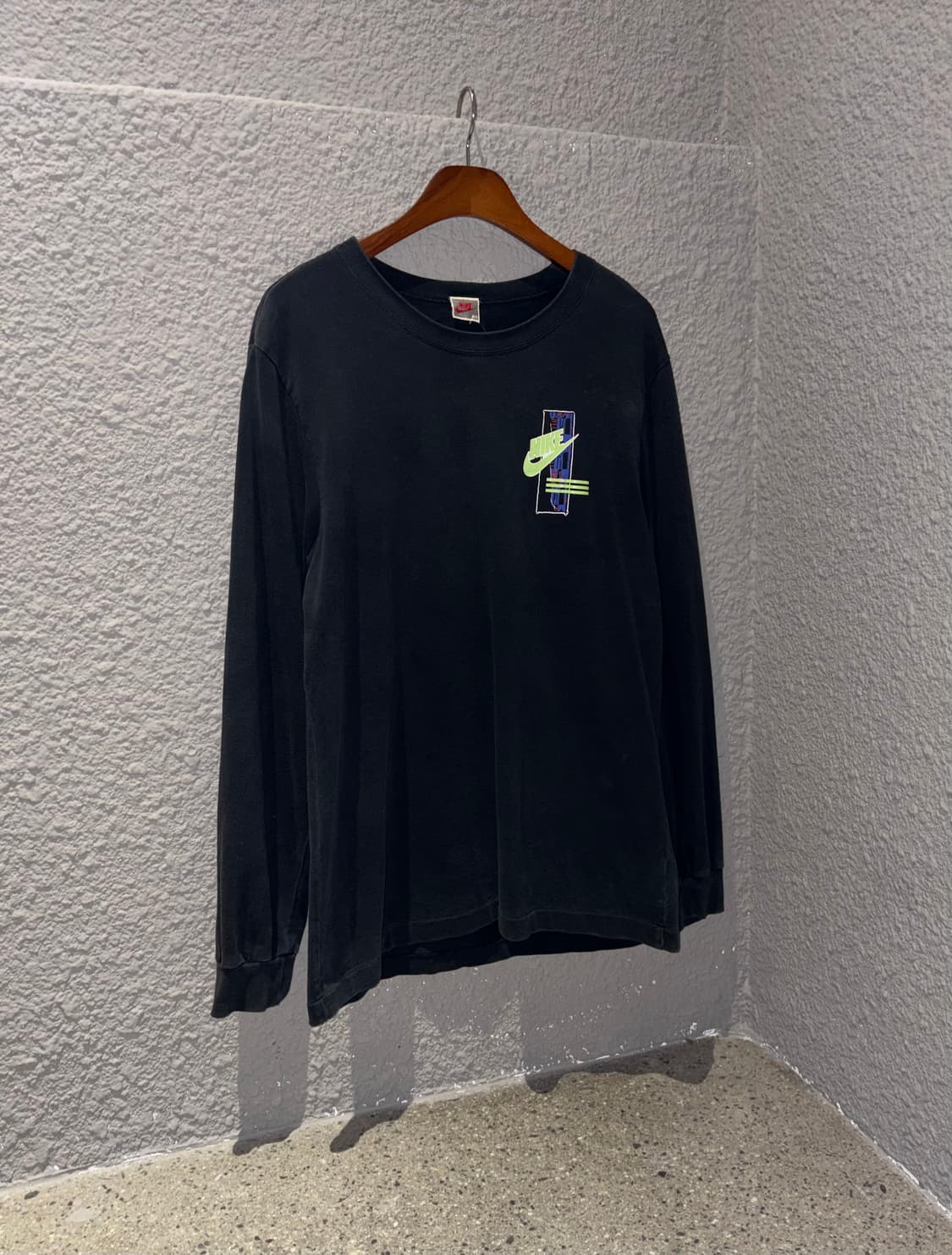 나이키 백 프린팅 티셔츠 상품이미지1