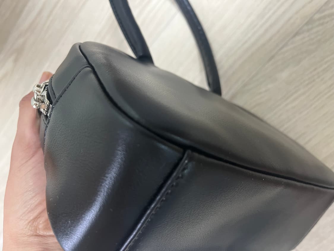 마리떼프랑소와저버 레더 스퀘어백 블랙 상품이미지6