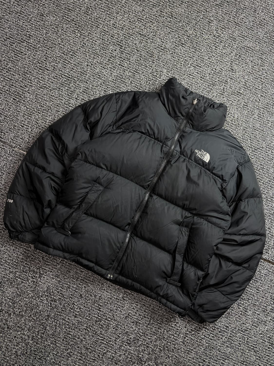 노스페이스 레트로 눕시 다운 푸퍼 패딩 아스팔트 그레이 2058 상품이미지1