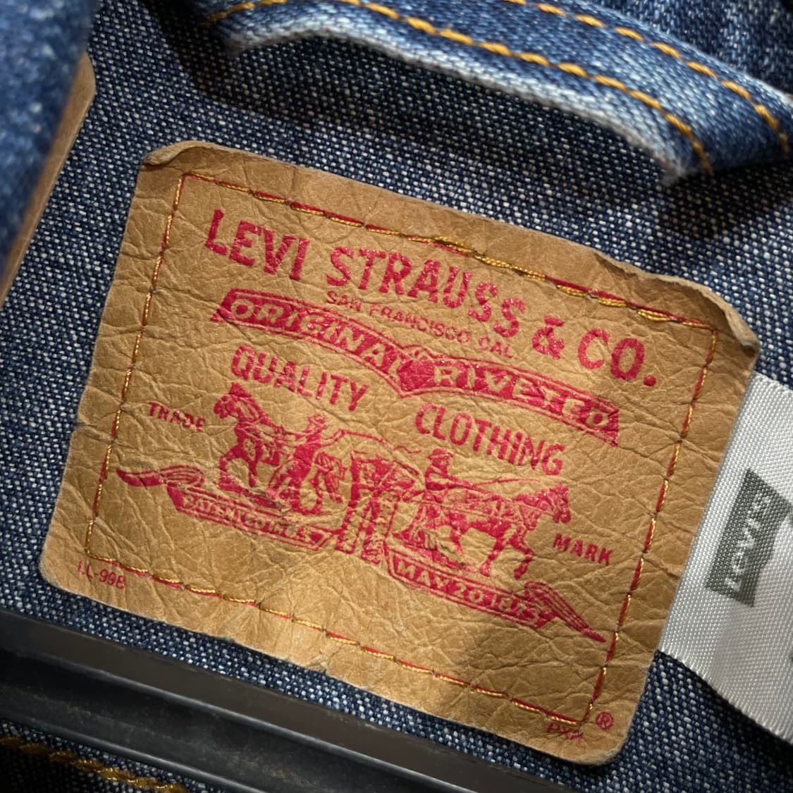 Levi’s Cropped Denim Trucker Jacket 상품이미지10