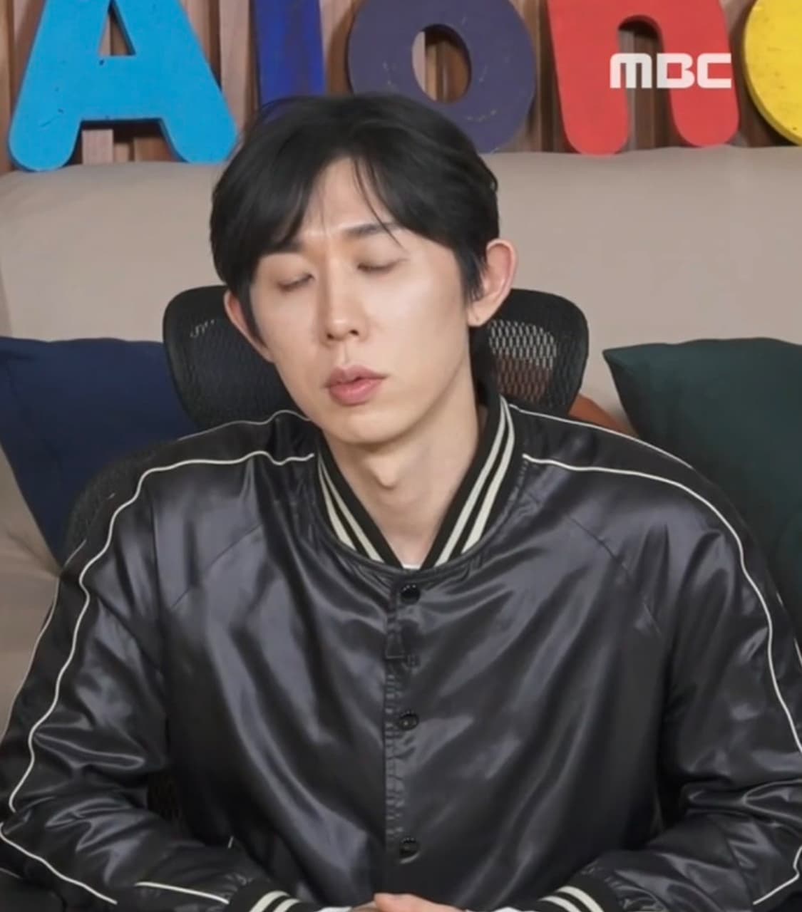 [판매]생로랑 바시티 레더 자켓 상품이미지7