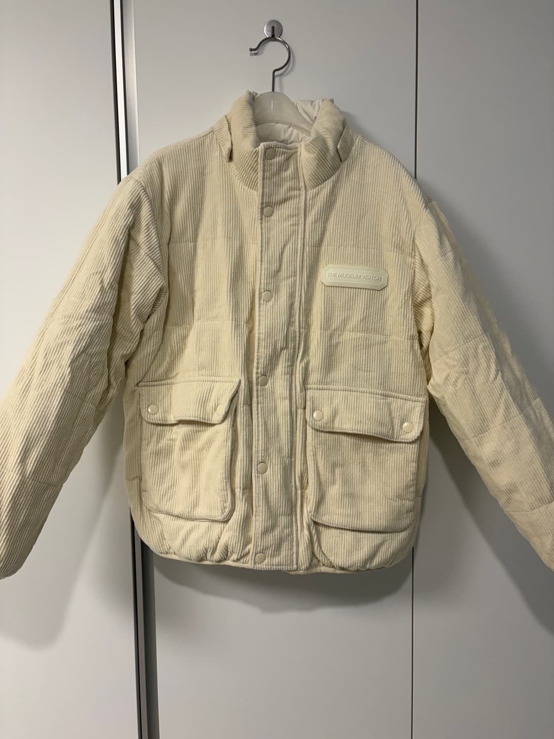 비지터뮤지엄x마뗑킴 패딩 m 풀박 상품이미지4