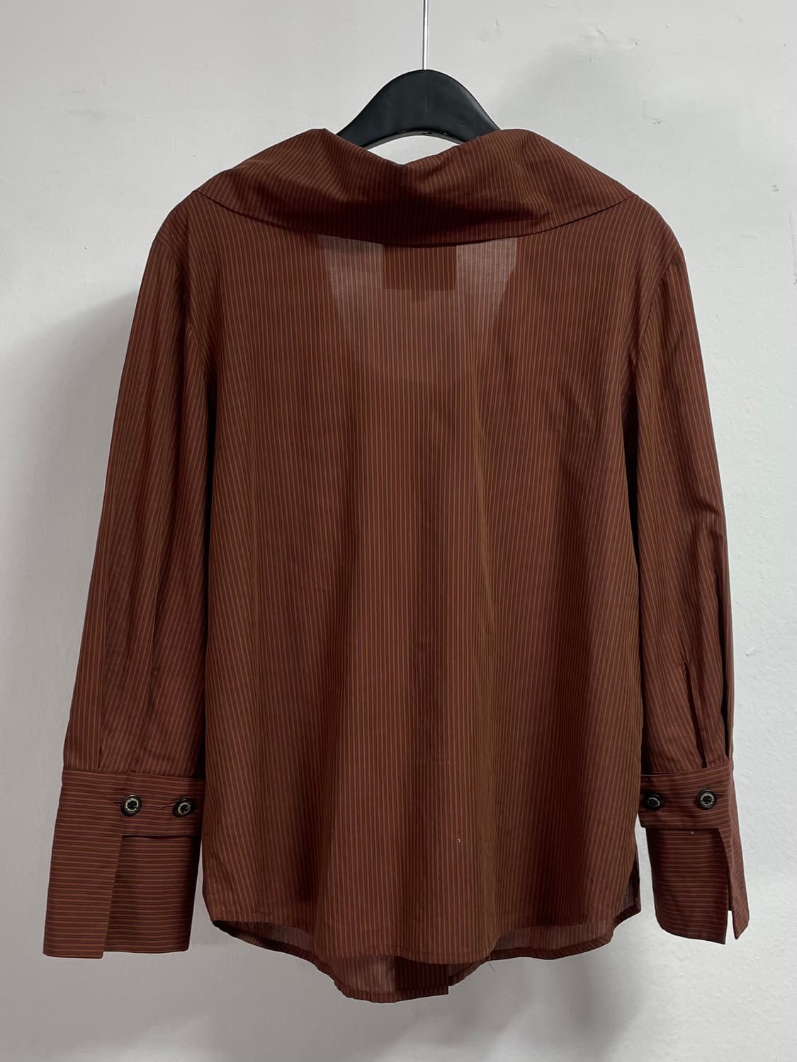 비비안웨스트우드 브라운 시스루 블라우스 (on.321)    상품이미지3