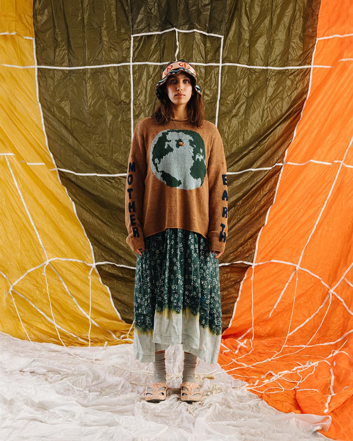 스토리 엠에프지 롤넥 스웨터 마더 어스 브라운 상품이미지5