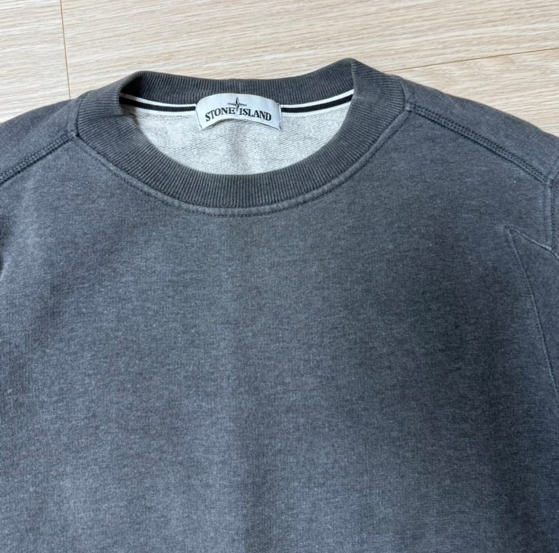 백화점판)  스톤아일랜드 맨투맨 100 사이즈  상태 9.0/10  사진 상품이미지2
