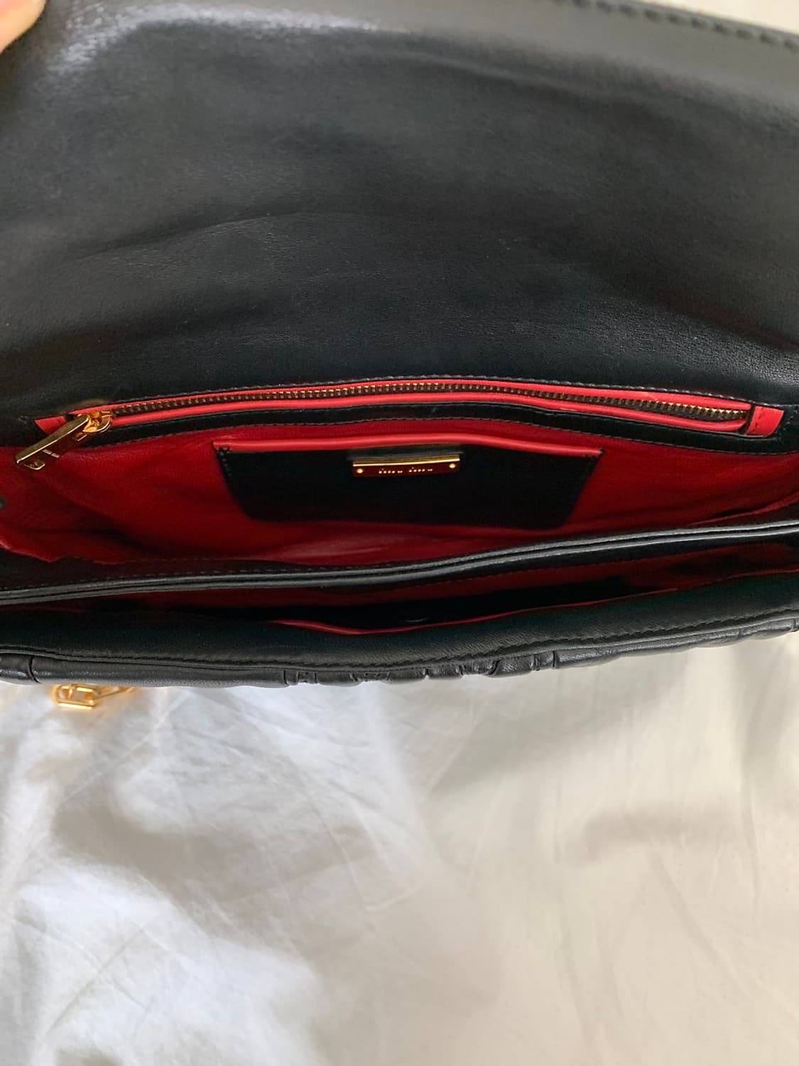 미우미우 마틀라쎄 체인 플랩 크로스백 숄더백 상품이미지9