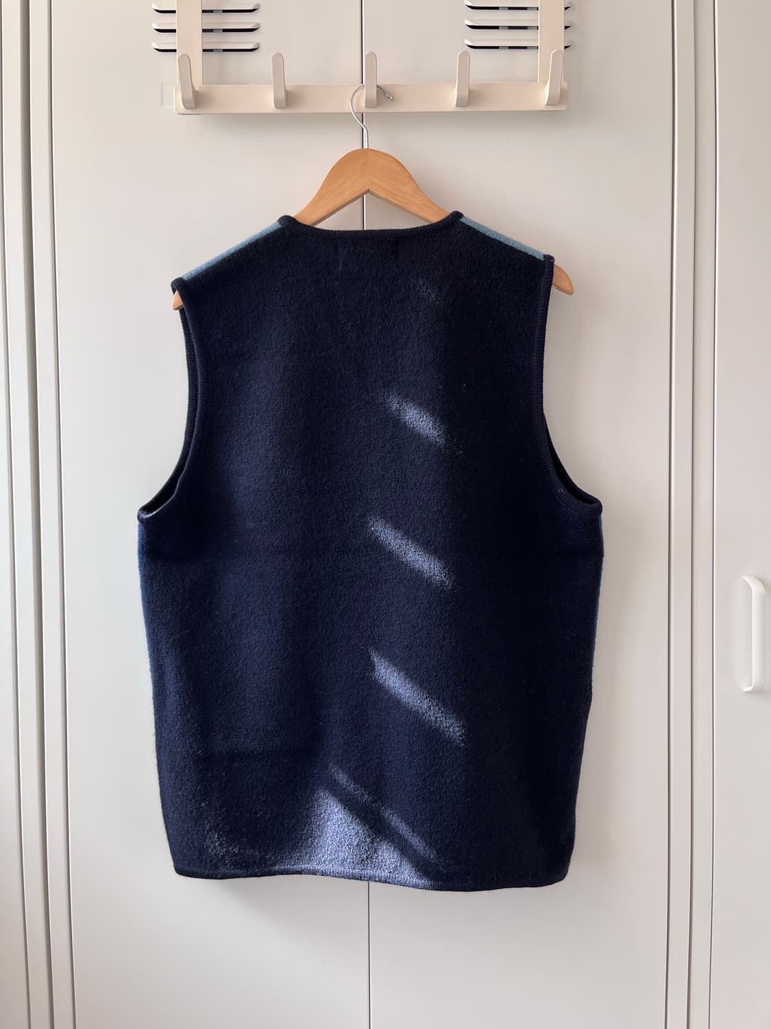 Japon et chine 블루 배색 자수 니트 조끼 상품이미지10