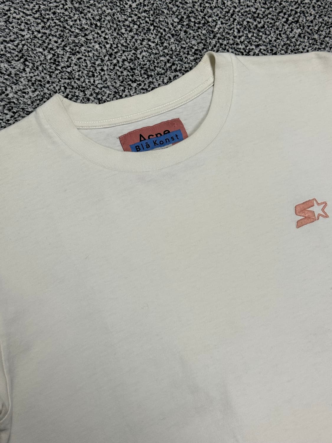 아크네스튜디오 빅로고 롱슬리브 백로고 긴팔 상품이미지2