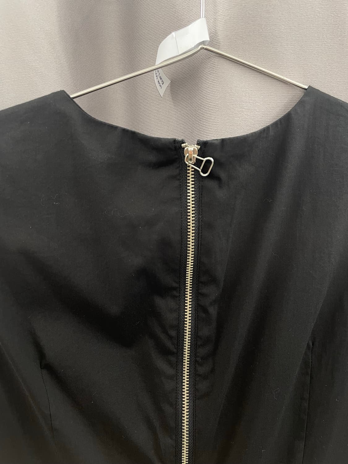 헬뮤트랭 밑단 셔링 원피스 상품이미지4