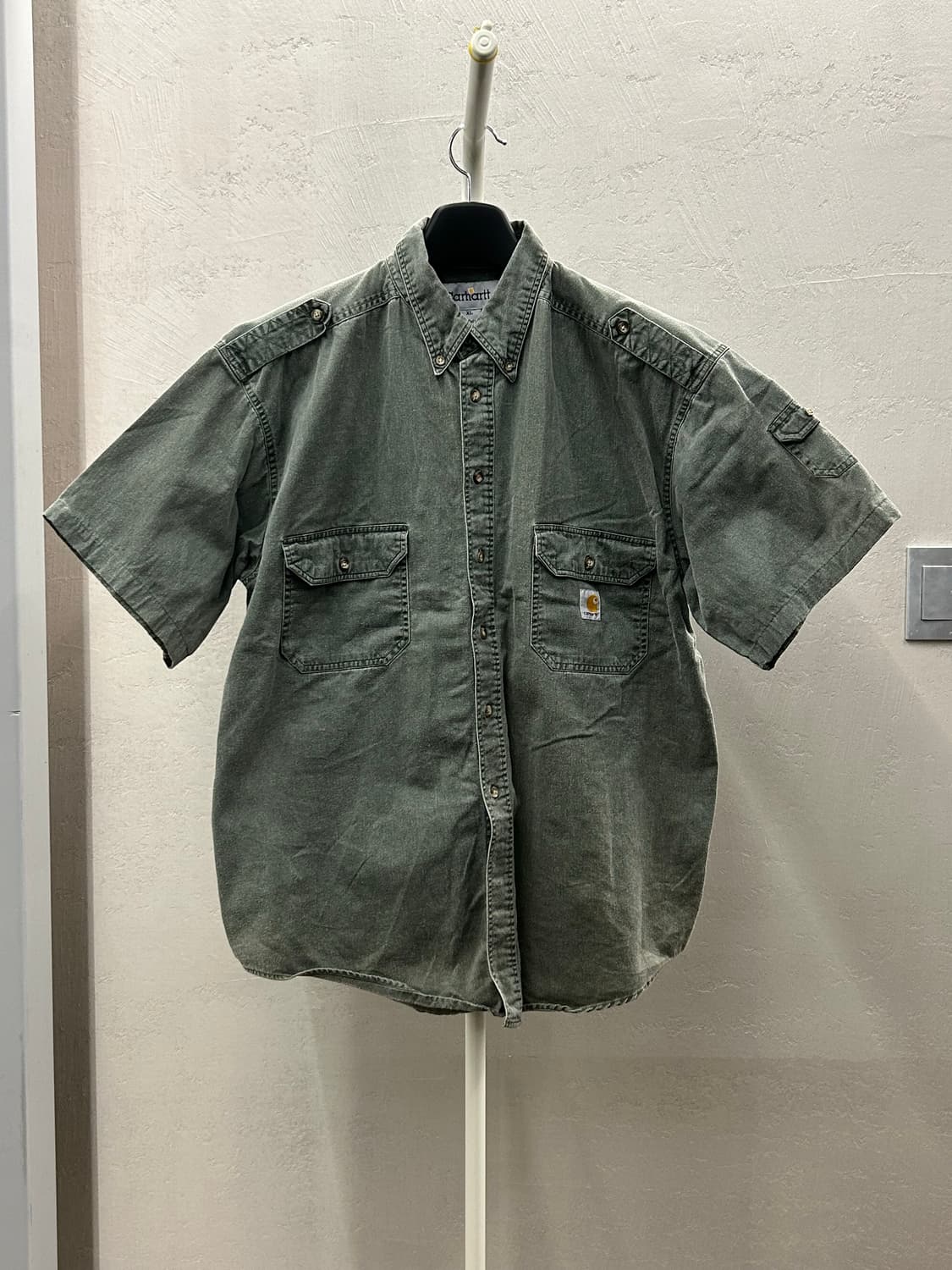 칼하트 포켓 반팔 셔츠 그린 상품이미지2