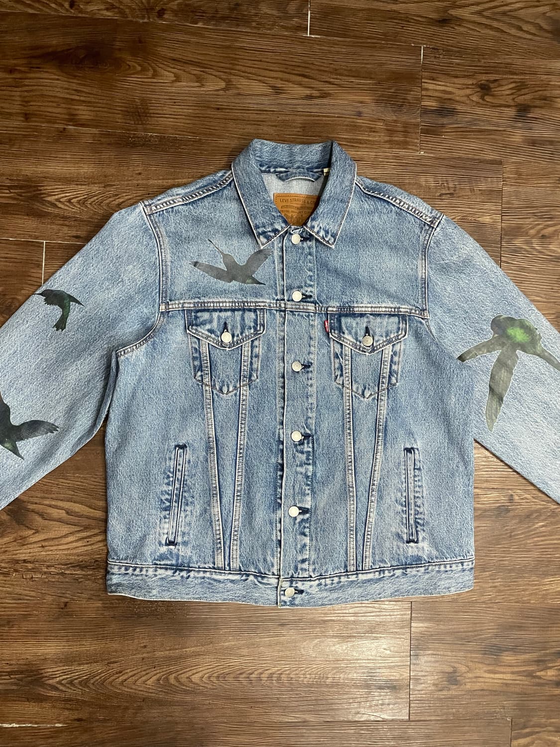 리바이스 버드 프린팅 트러커 데님 자켓 상품이미지1