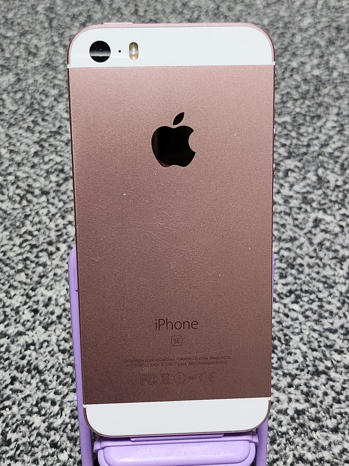 아이폰 se1 로즈골드 32gb 85% 상품이미지2