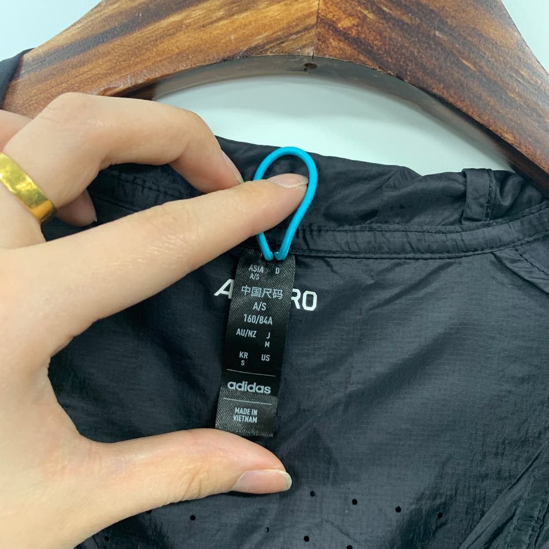 아디다스 배색 경량 바람막이 자켓  상품이미지7