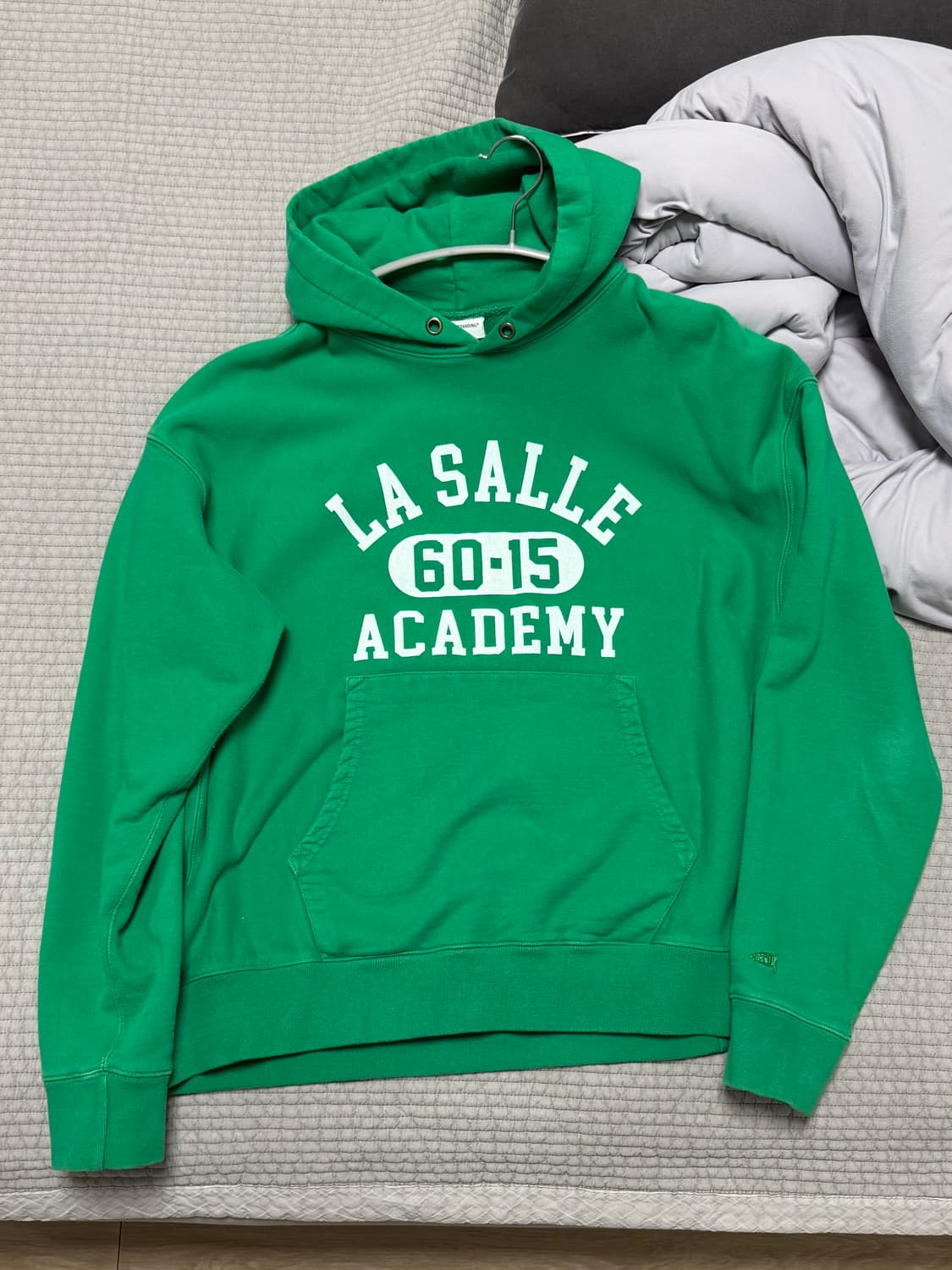 아웃스탠딩 V.S.C 후드티 SWEAT(LASSALE)_그린 상품이미지1