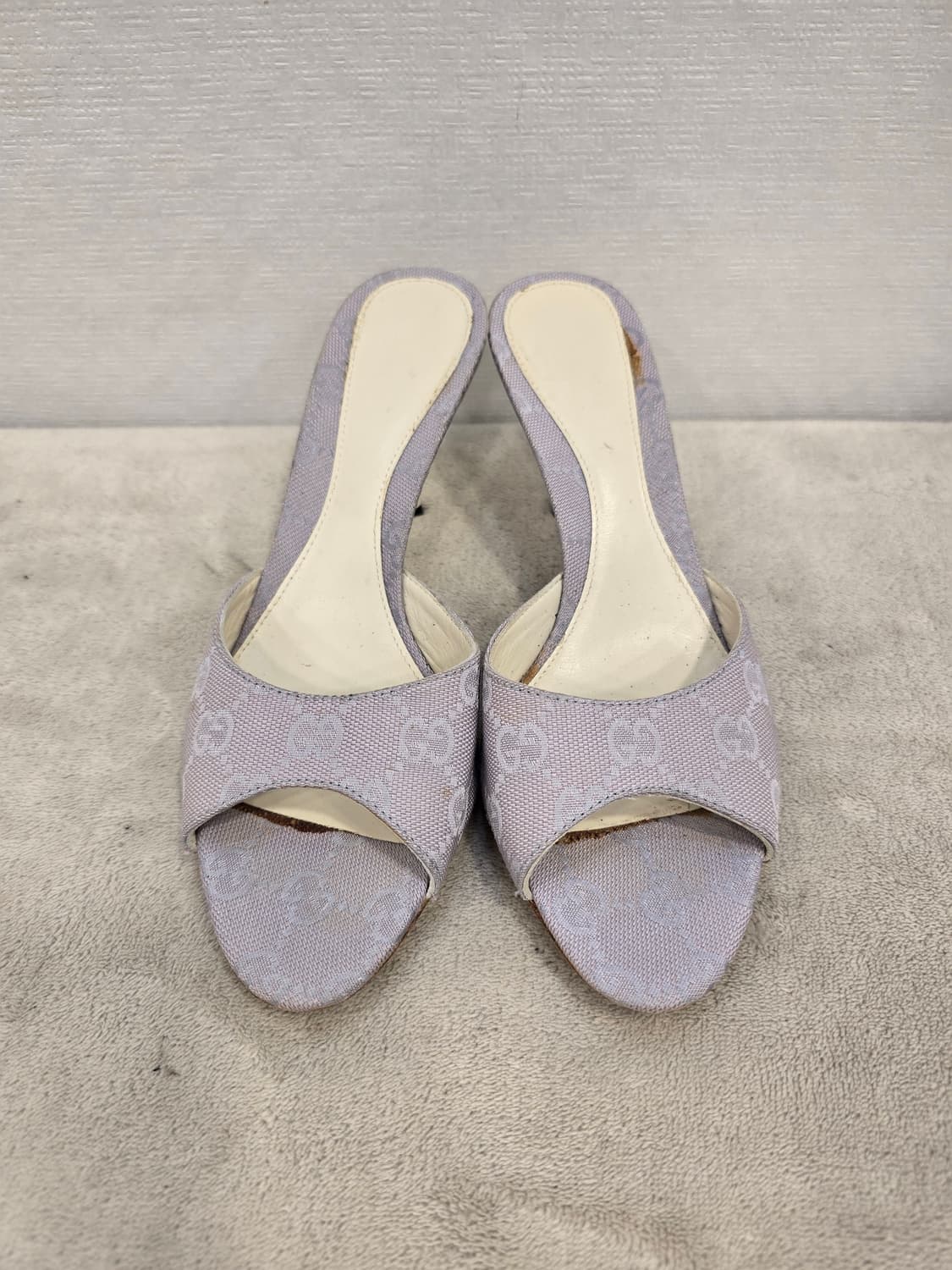 구찌 파르마 GG 캔버스 슬라이드 뮬 36(230) 상품이미지2