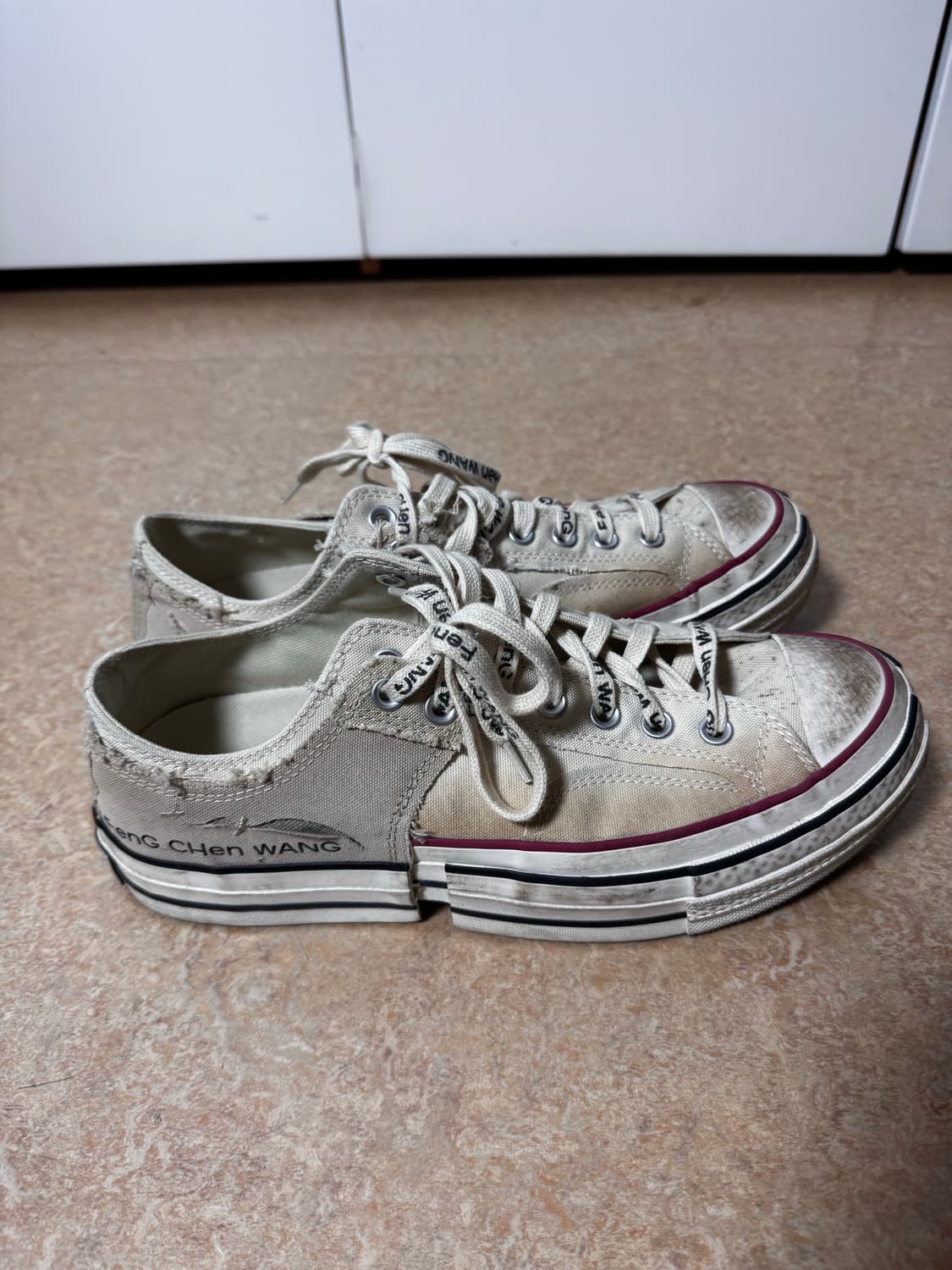 [285] 컨버스 x 펑첸왕 척 70 로우 투인원 브라운 라이스 상품이미지1