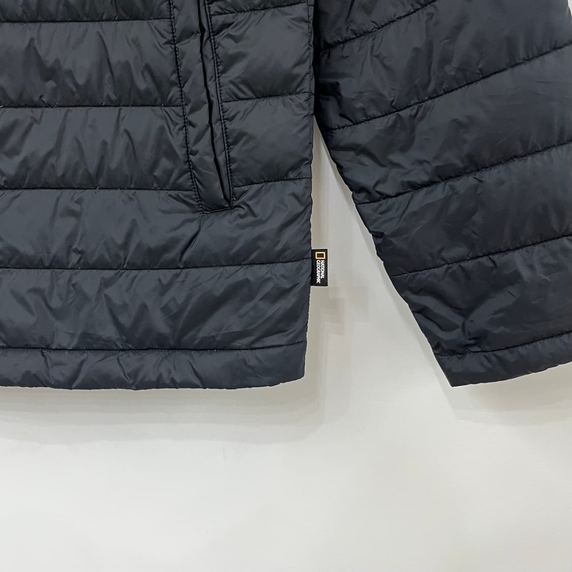 내셔널 지오그래픽 구스다운 블랙 경량패딩 상품이미지6