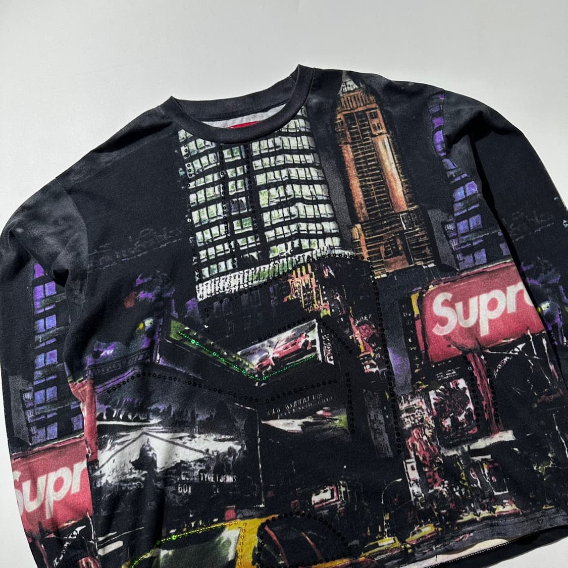 슈프림 스카이라인 시퀸 롱슬리브 티셔츠 상품이미지3