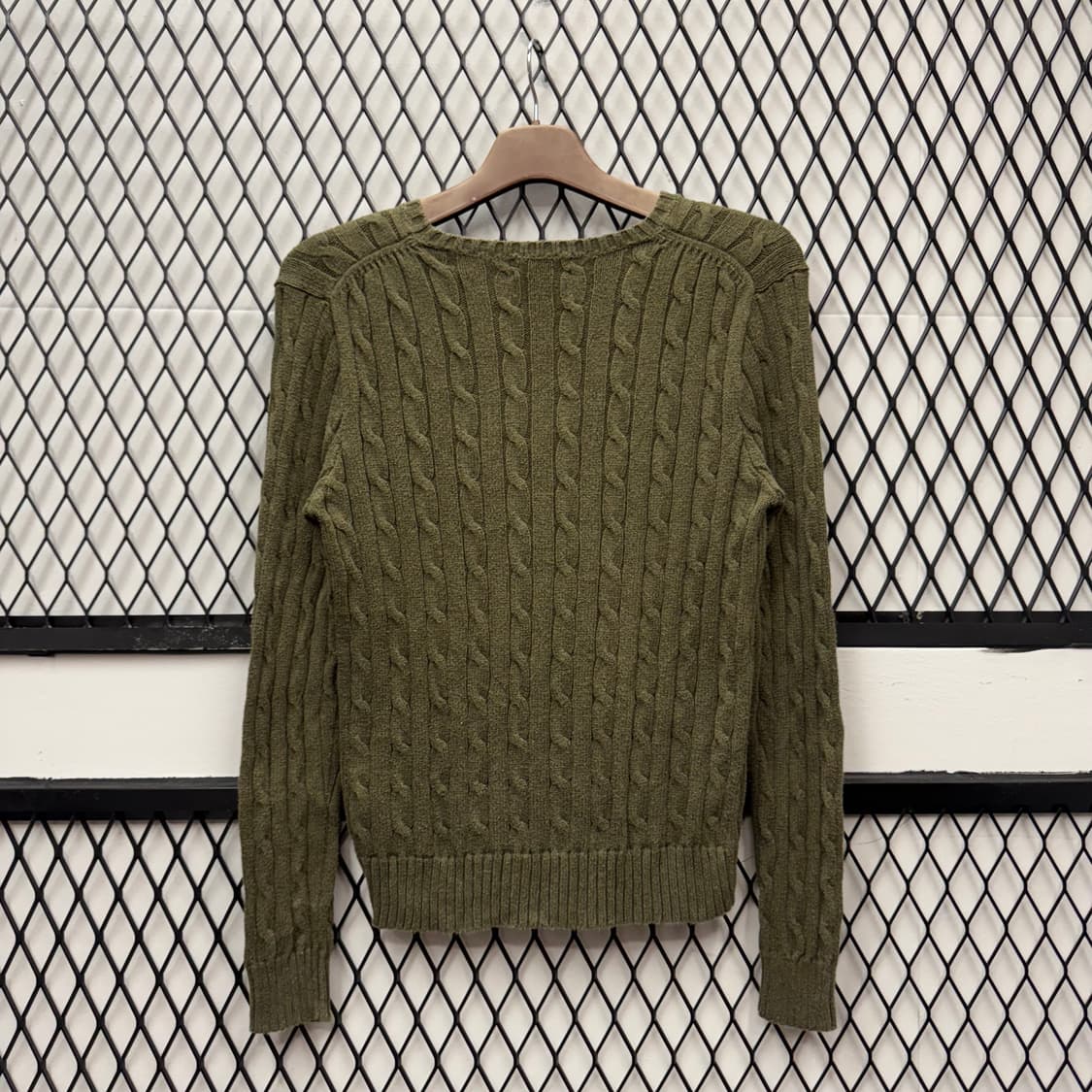 폴로 랄프로렌 케이블 니트 화이트 포니 포인트 라이트카키 상품이미지2