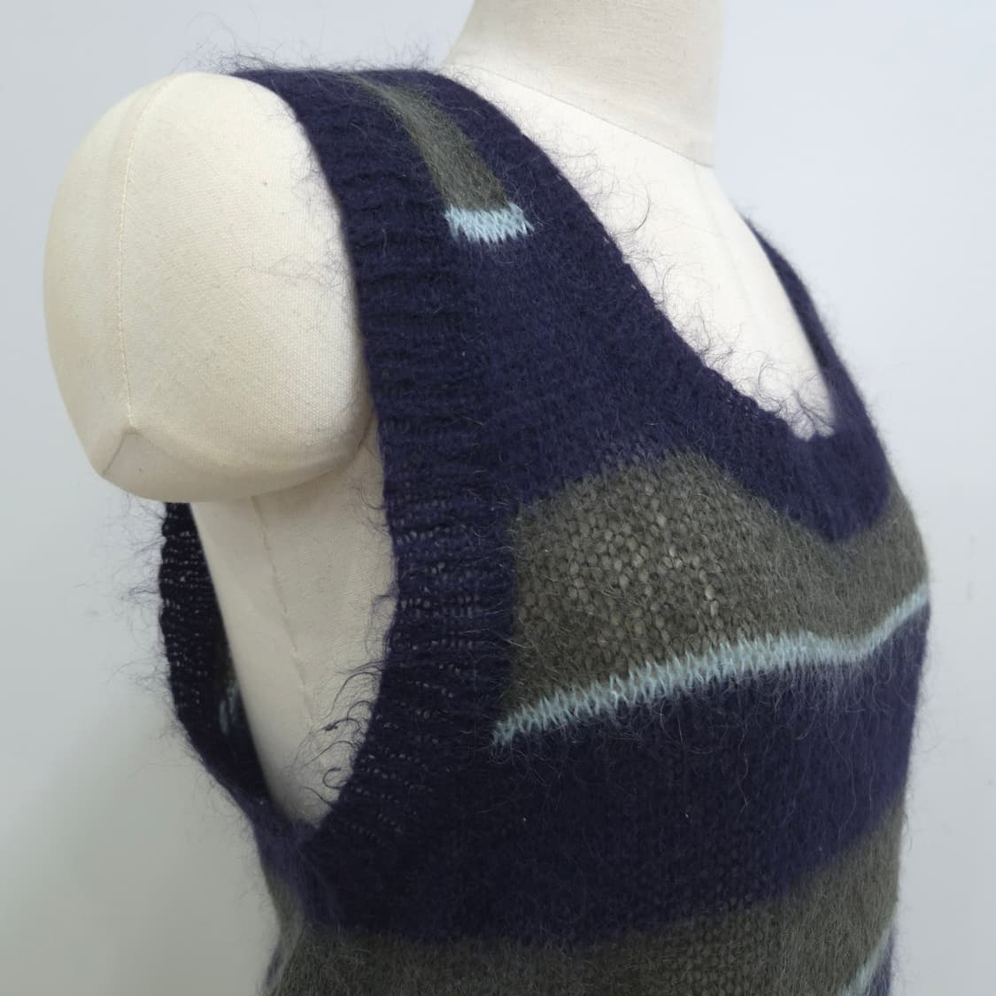 모헤어 네이비 스트라이프 니트  베스트 상품이미지6