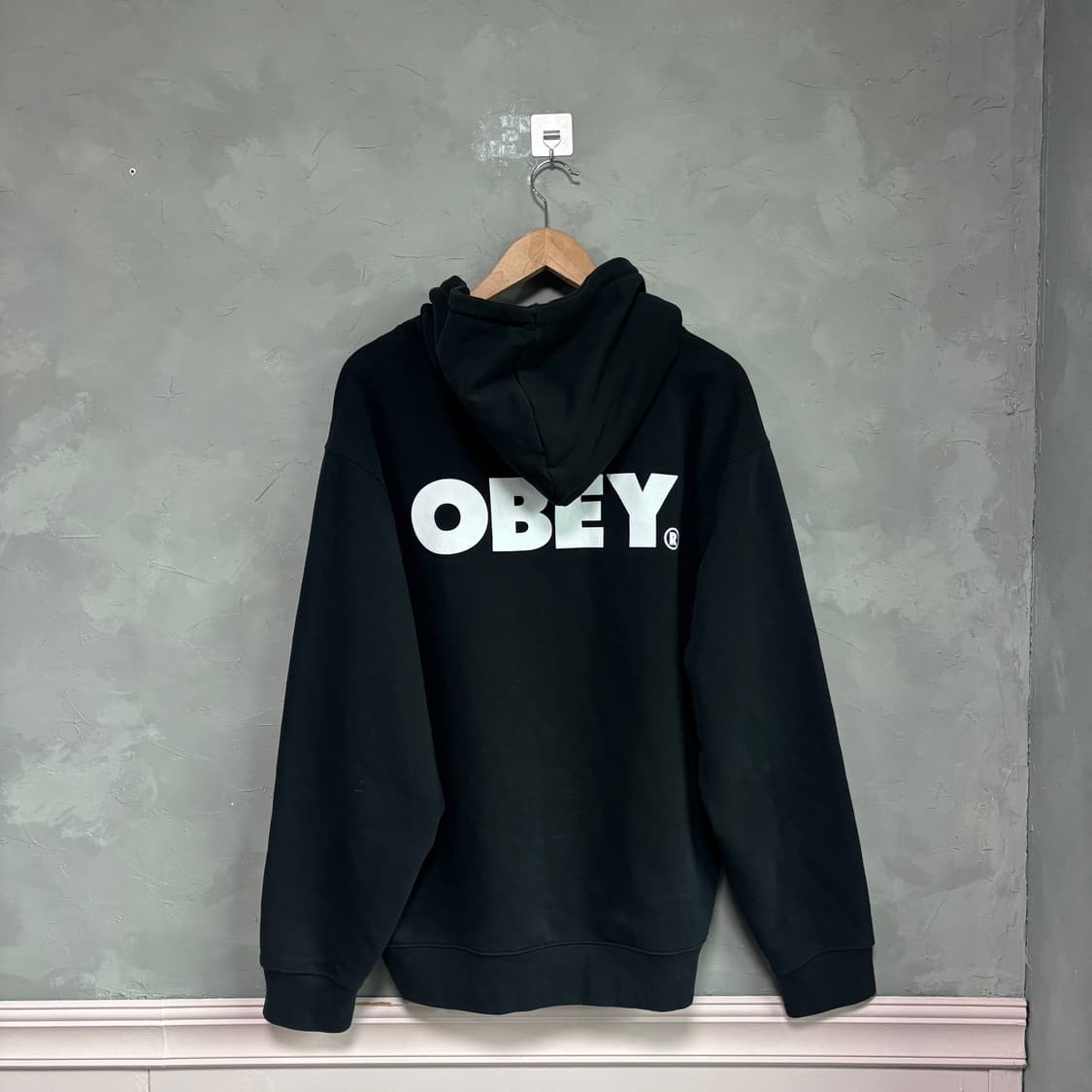 오베이 빅로고 후드 블랙 상품이미지4