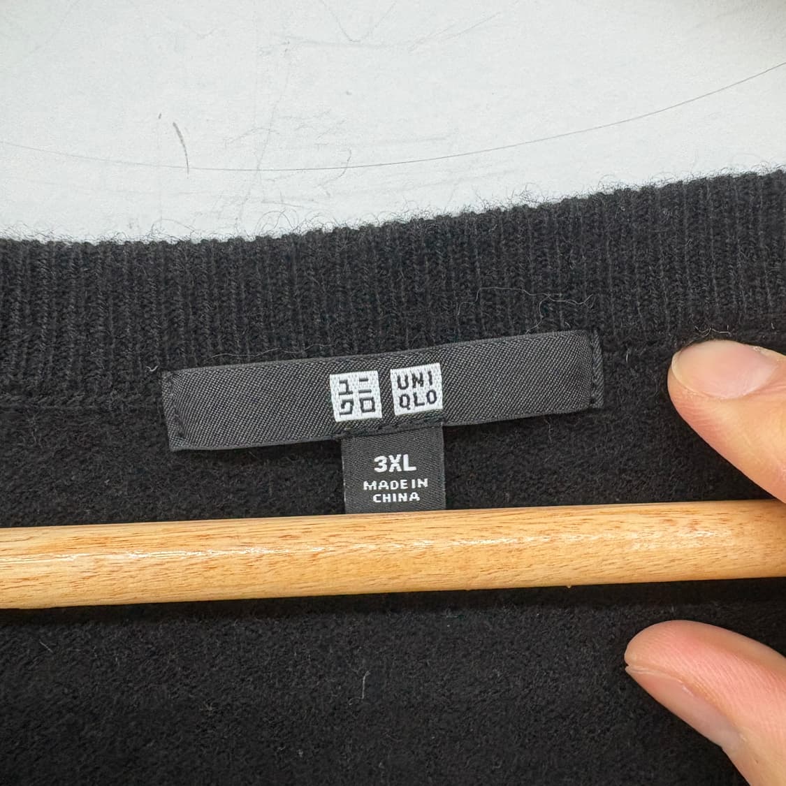 캐시미어 100% 유니클로 블랙 v넥 니트 여3XL 상품이미지2