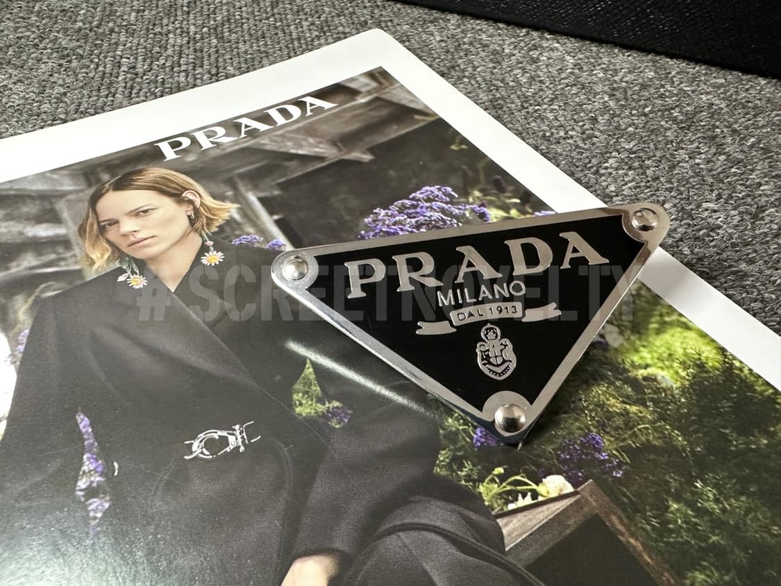 샤넬 사각 핸드메이드 헤어핀 블랙 (1ps) 상품이미지3