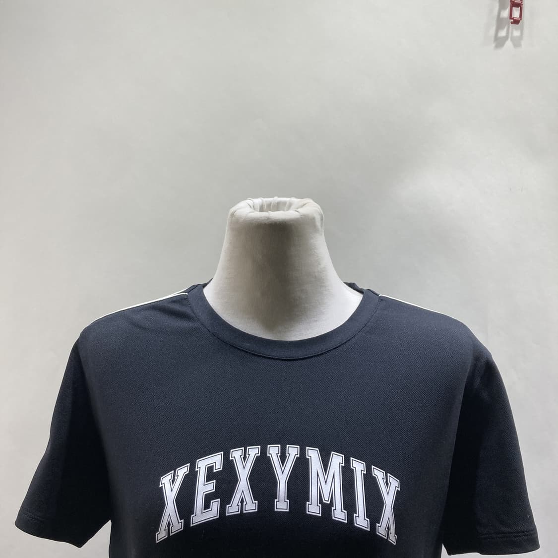 젝시믹스 2025 배색 크롭 숏슬리브 반팔 L  상품이미지2