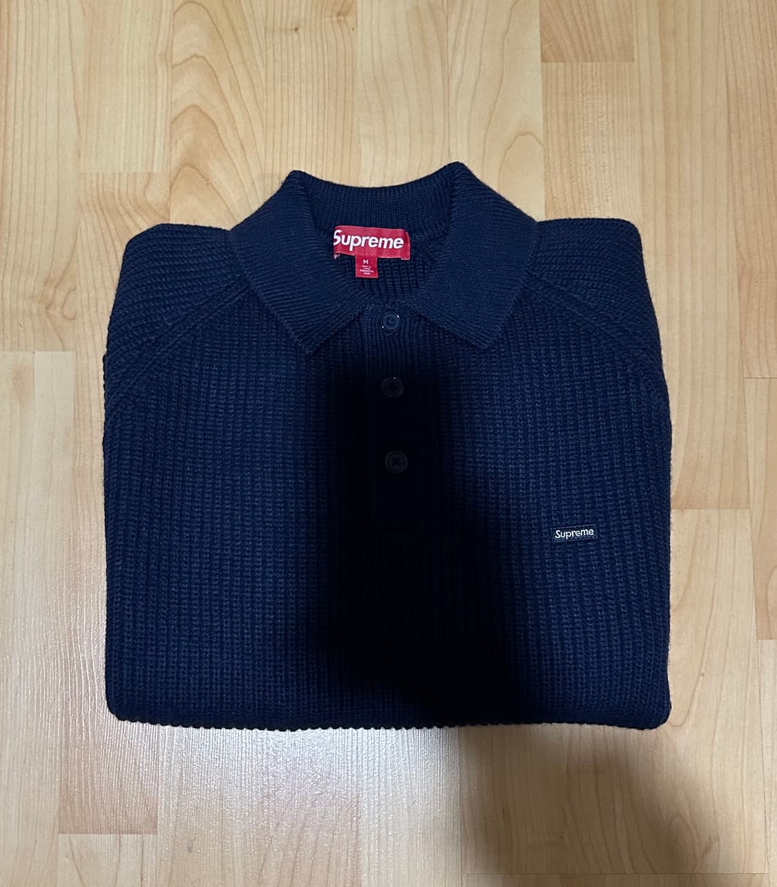 슈프림 스몰박스 폴로 스웨터 네이비 25fw 상품이미지1