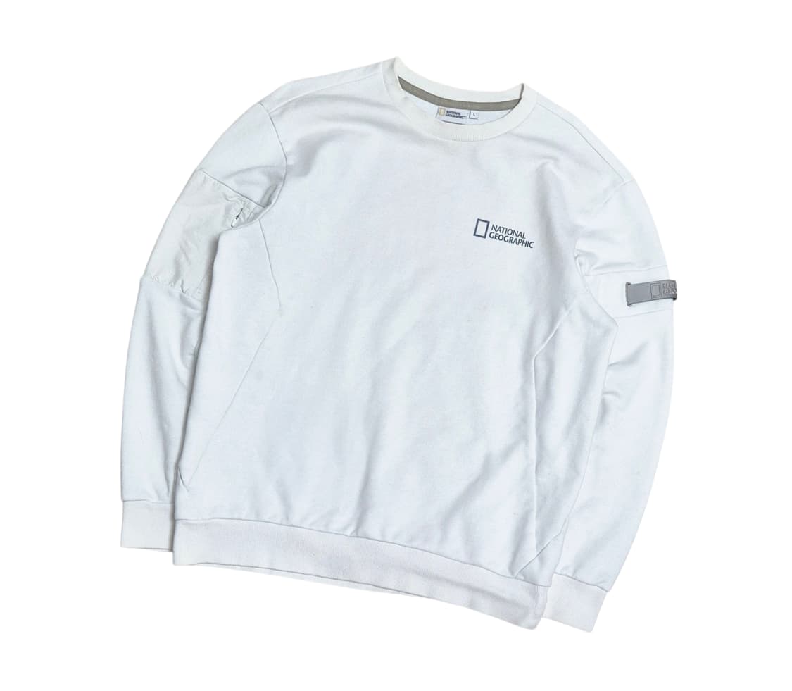 내셔널지오그래픽 빅로고 맨투맨 상품이미지1