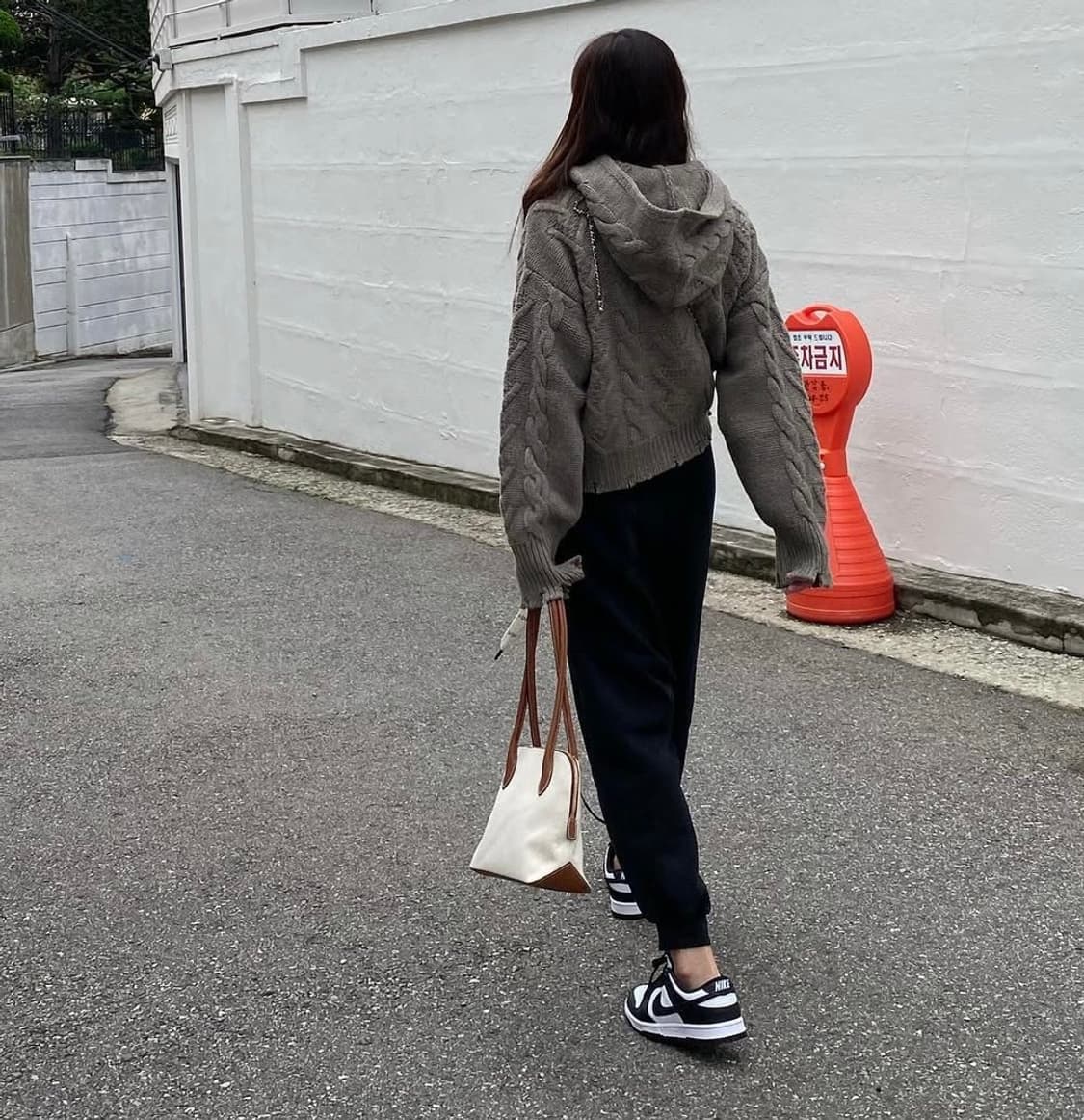 BEAKER 데미지 니트 크롭 후디 상품이미지2