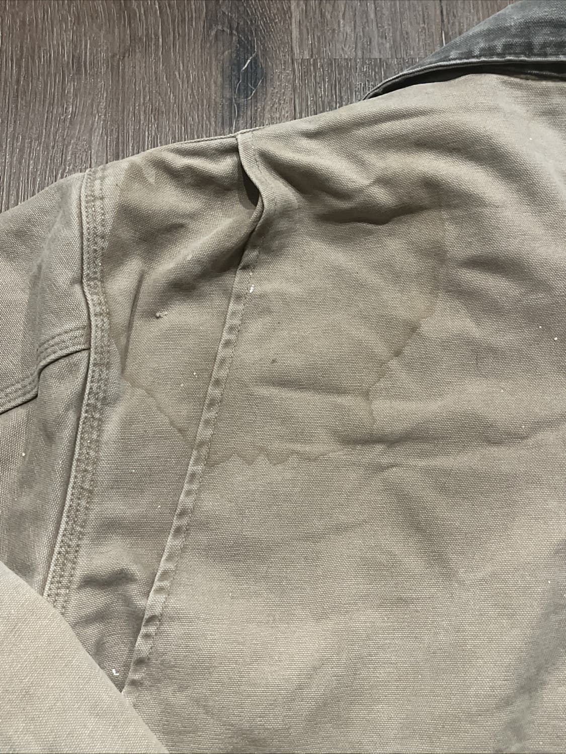 칼하트 J97 디트로이트 마운틴 캣 컨스트럭션 커스텀 자켓 새들 상품이미지9