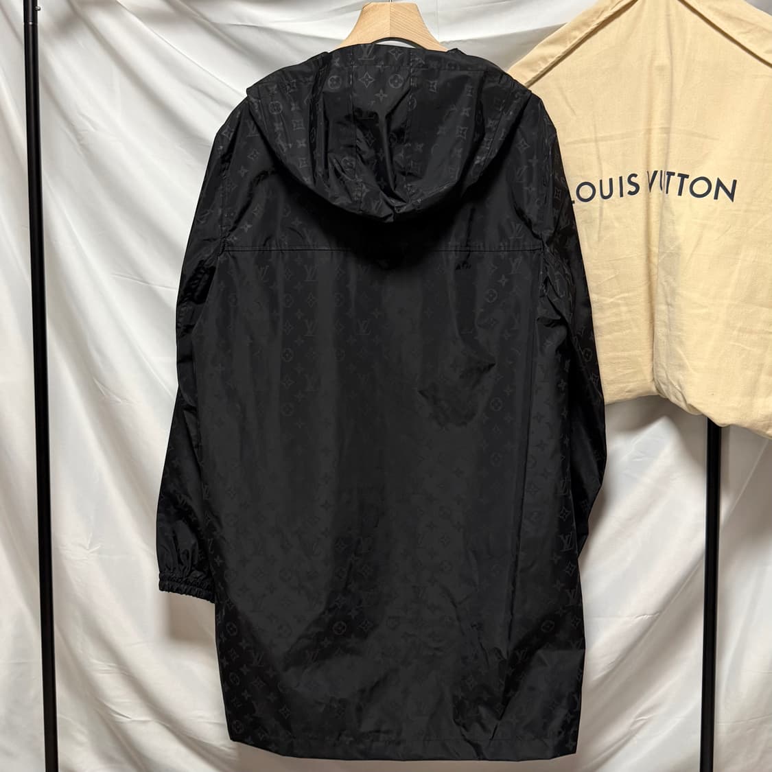 [S+급52] 루이비통 미드 렝스 모노그램 바람막이 자켓 풀구성 상품이미지4