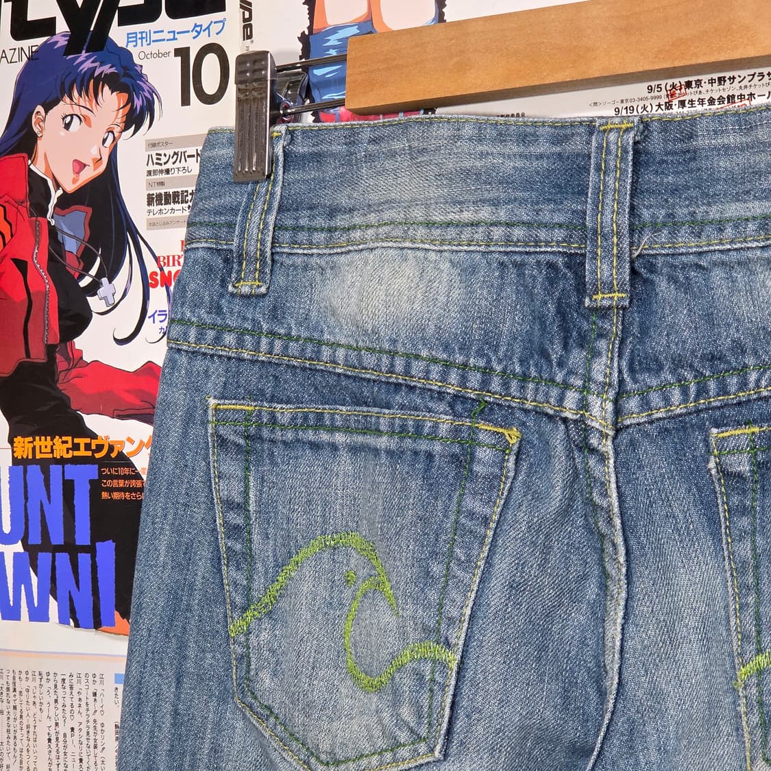 연청 워싱 와이드 부츠컷 데님 팬츠 상품이미지2