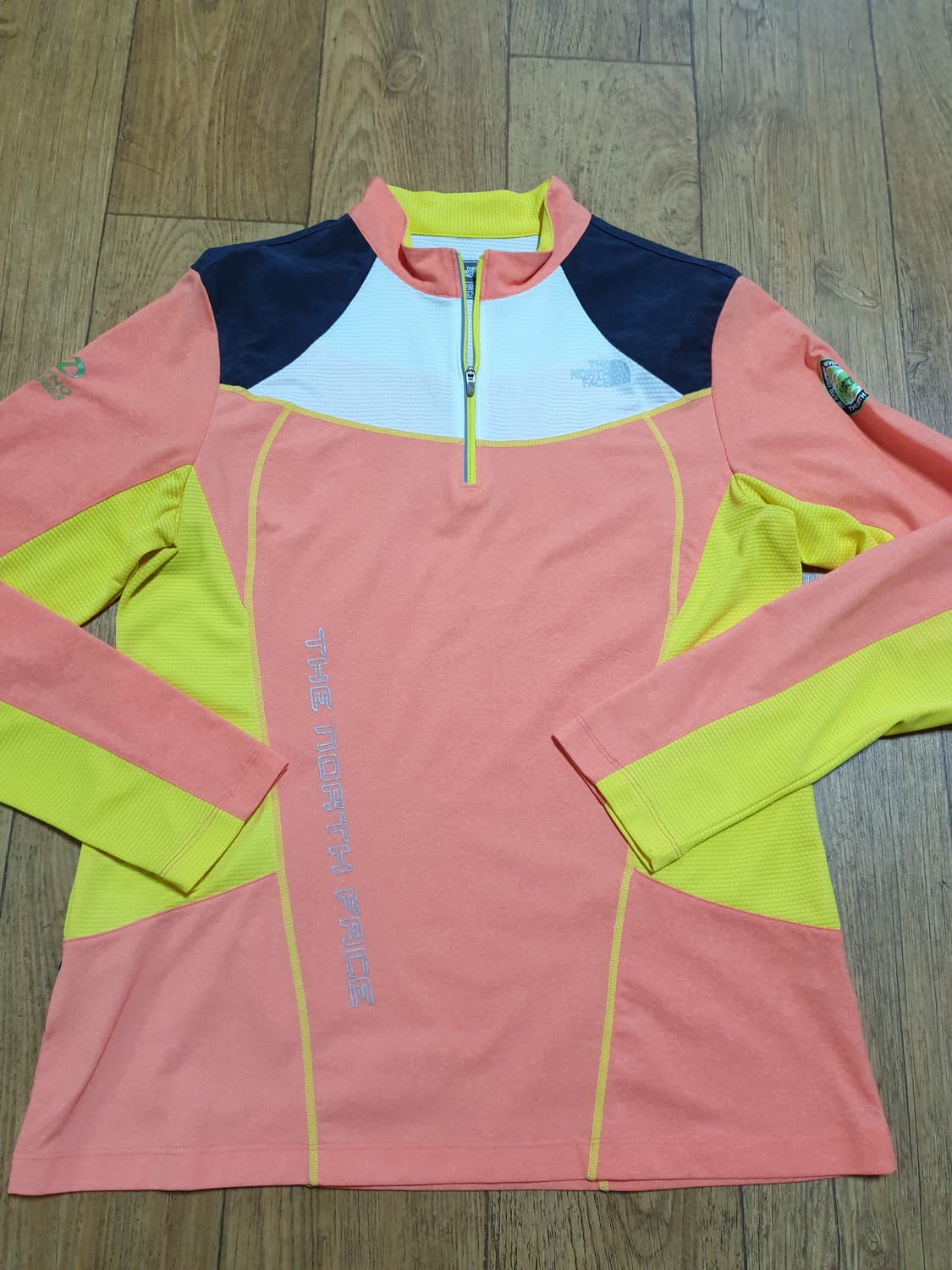 1111 노스페이스 아웃도어 반집업 95 사이즈입니다 상품이미지2