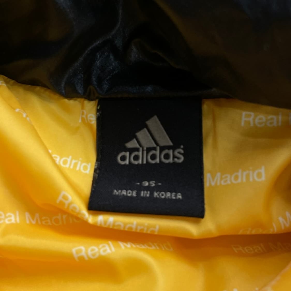 100 아디다스 레알마드리드 패딩  상품이미지3