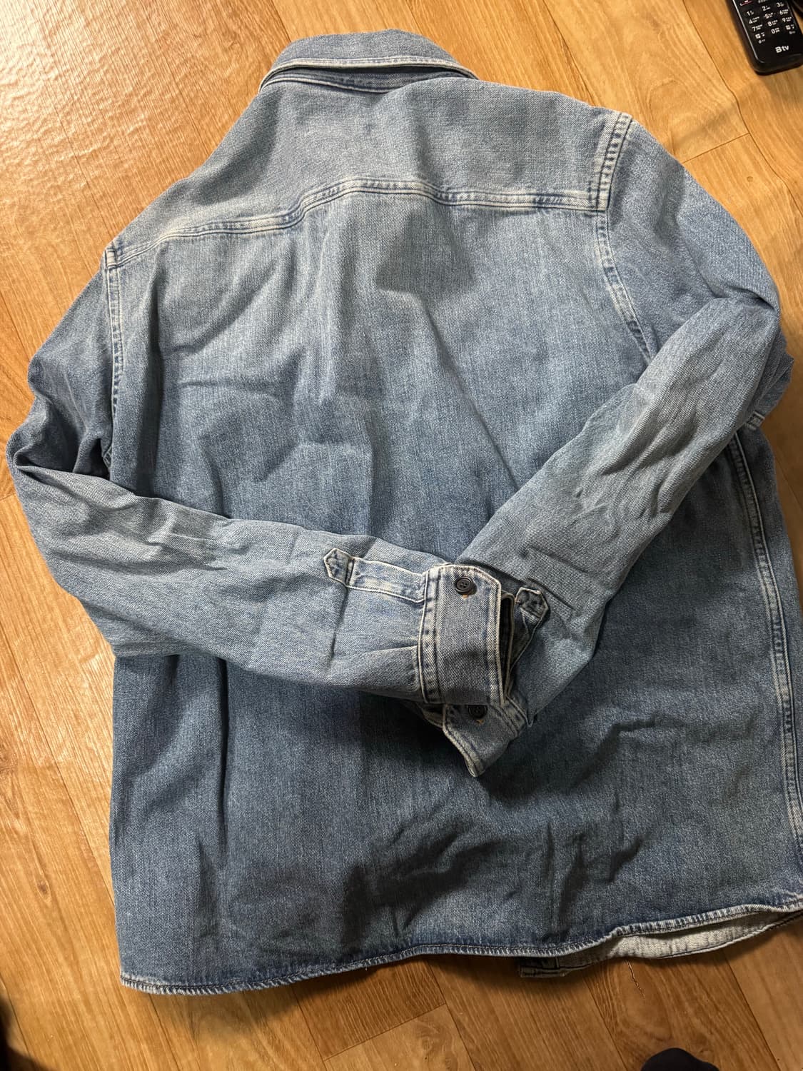 COS 코스 빈티지워싱 데님셔츠 XL 상품이미지4