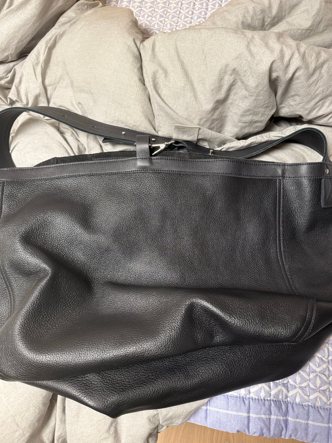 이얼즈어고 레더 페이퍼보이 백 상품이미지2