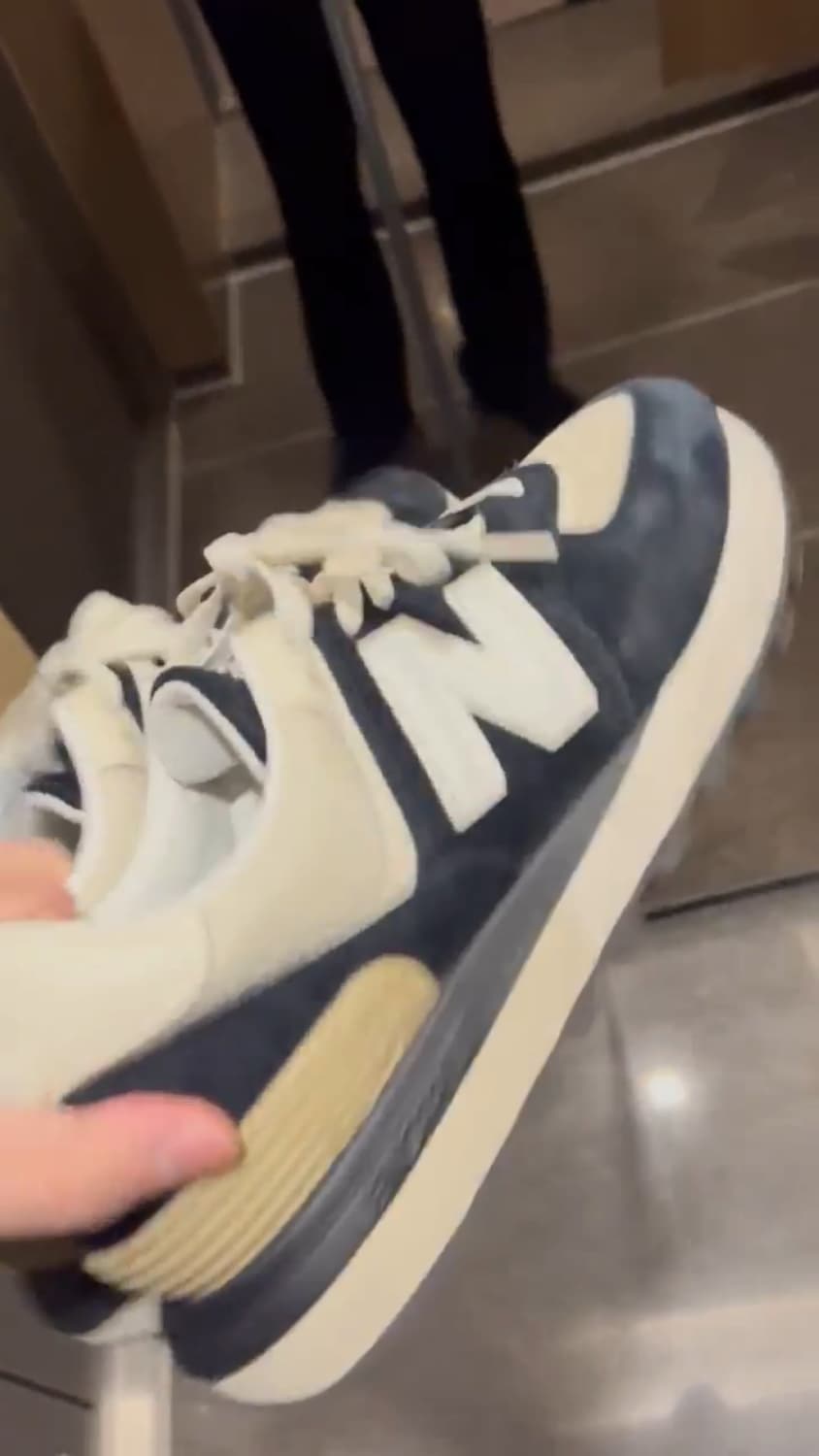 뉴발란스 574 레거시 네이비 300 99,000원 상품이미지2