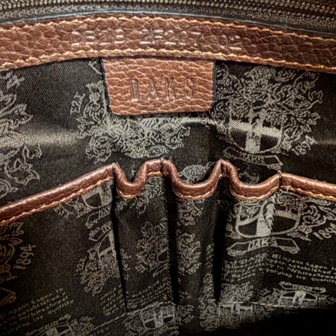 닥스 브라운 카우레더 백팩 상품이미지7