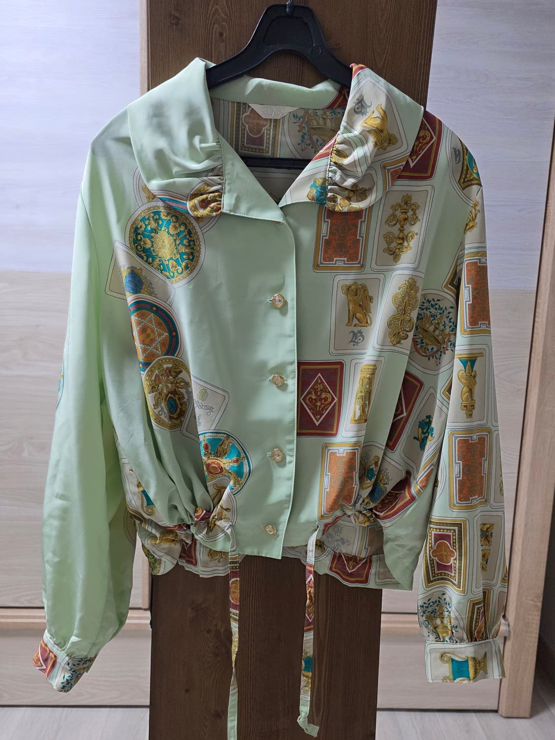 빈티지 패턴 블라우스 상품이미지1