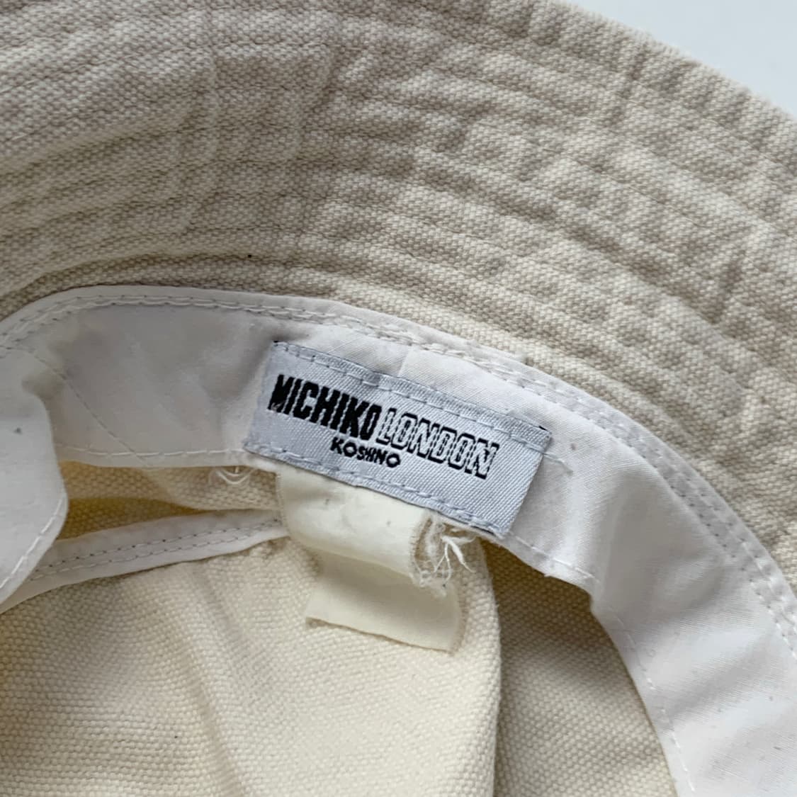 [OS/정품] 미치코 런던 코시노 여성용 버킷햇
 상품이미지4