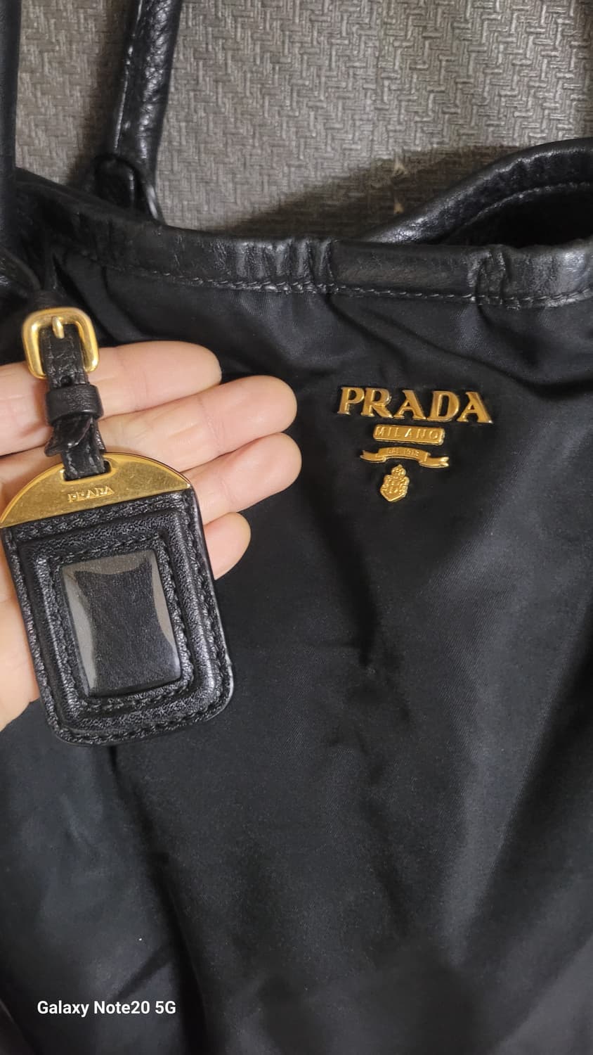 프라다 나일론 크로스백 상품이미지3