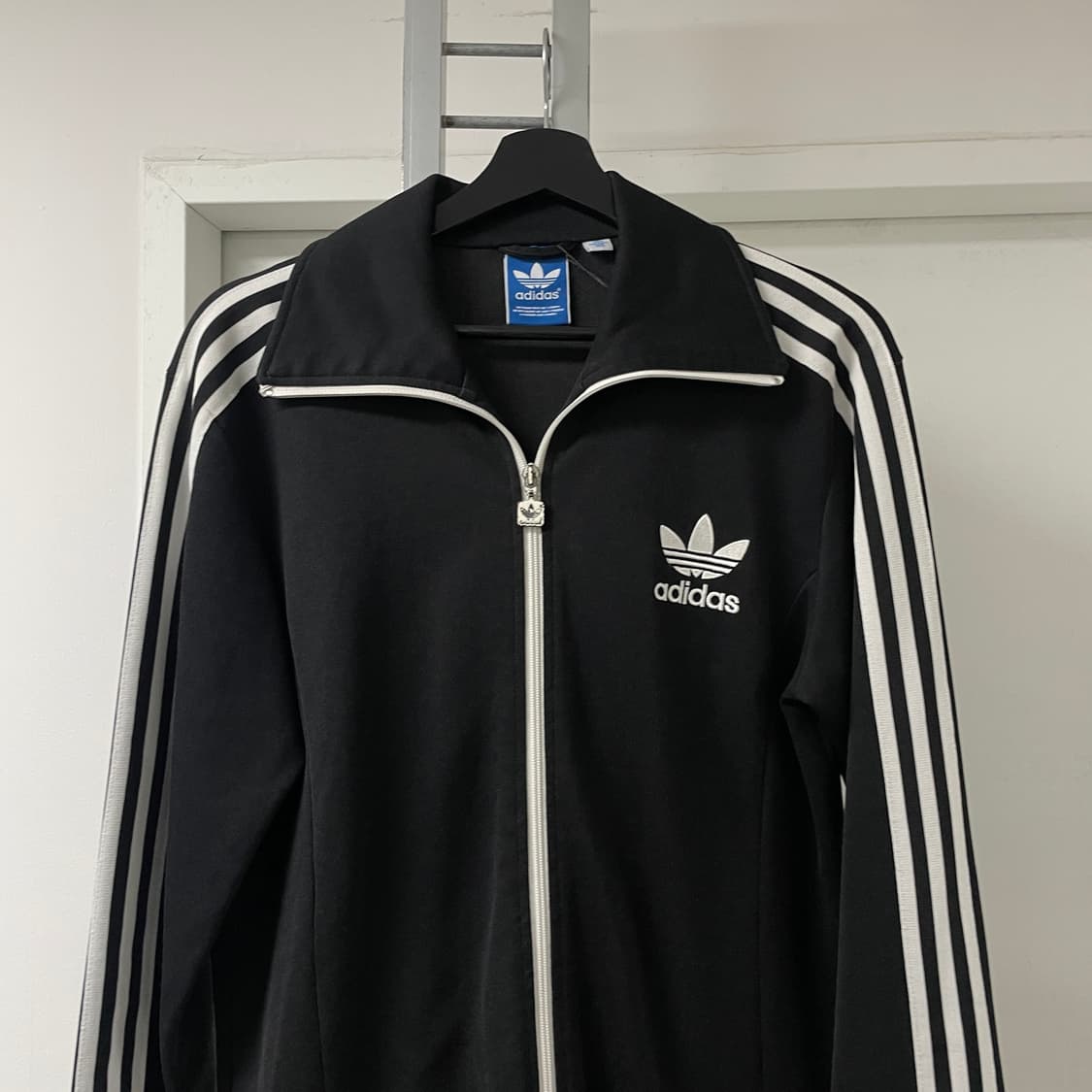 아디다스 유로파 트랙탑 져지 블랙 100 상품이미지2