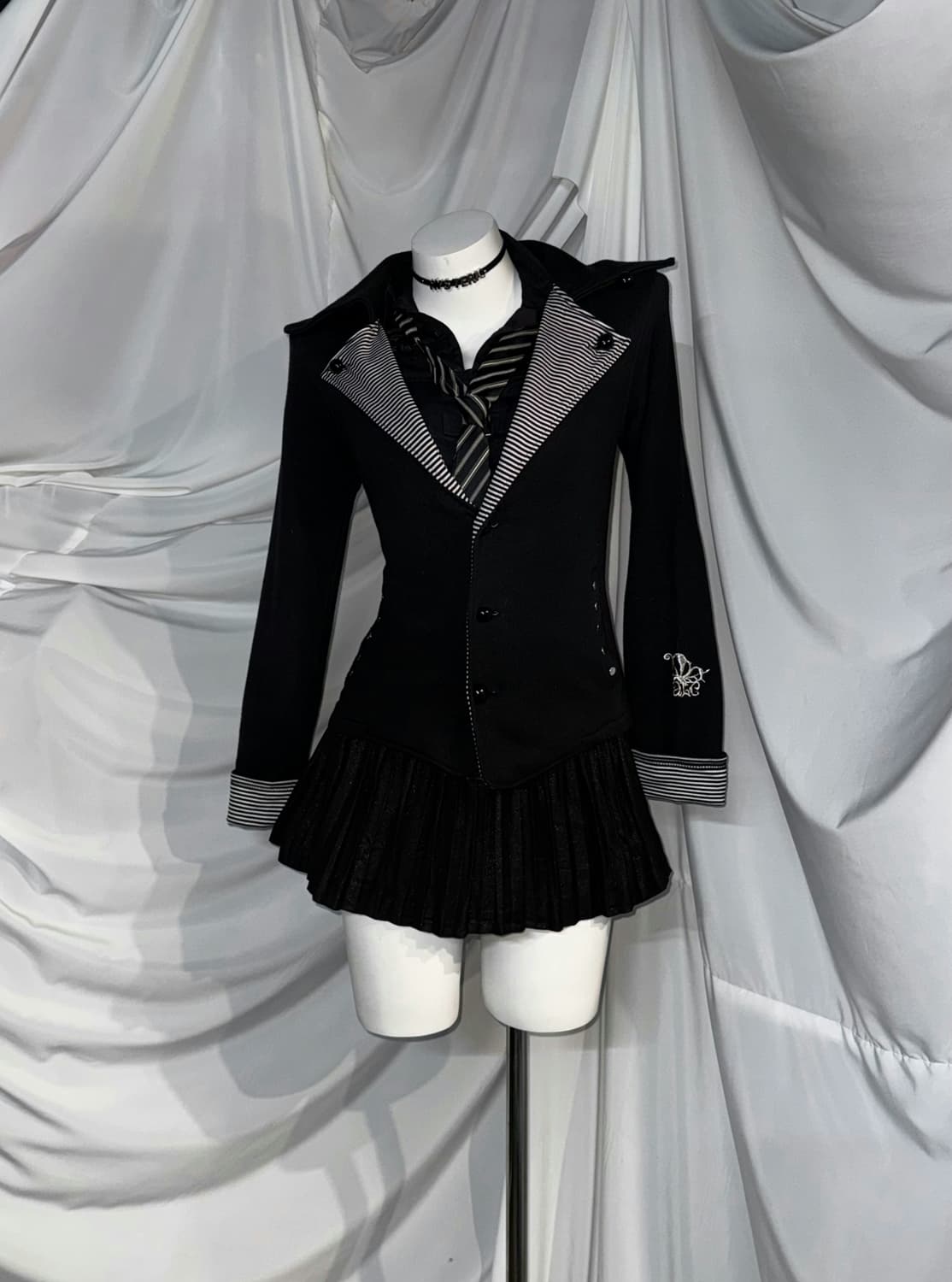 미사깔 알곤퀸즈 에이치나오토 데일리 무채색 펑크 코디세트  상품이미지8